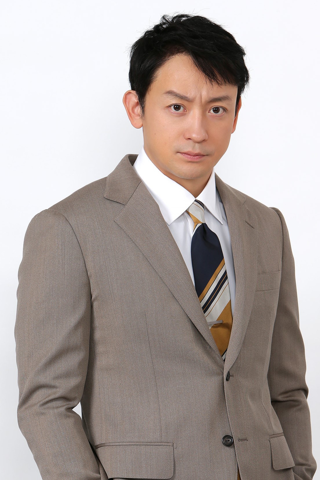 山本耕史演じる羽鳥賢三。