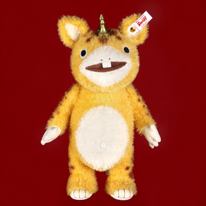 「快獣ブースカ」ブースカのぬいぐるみ。