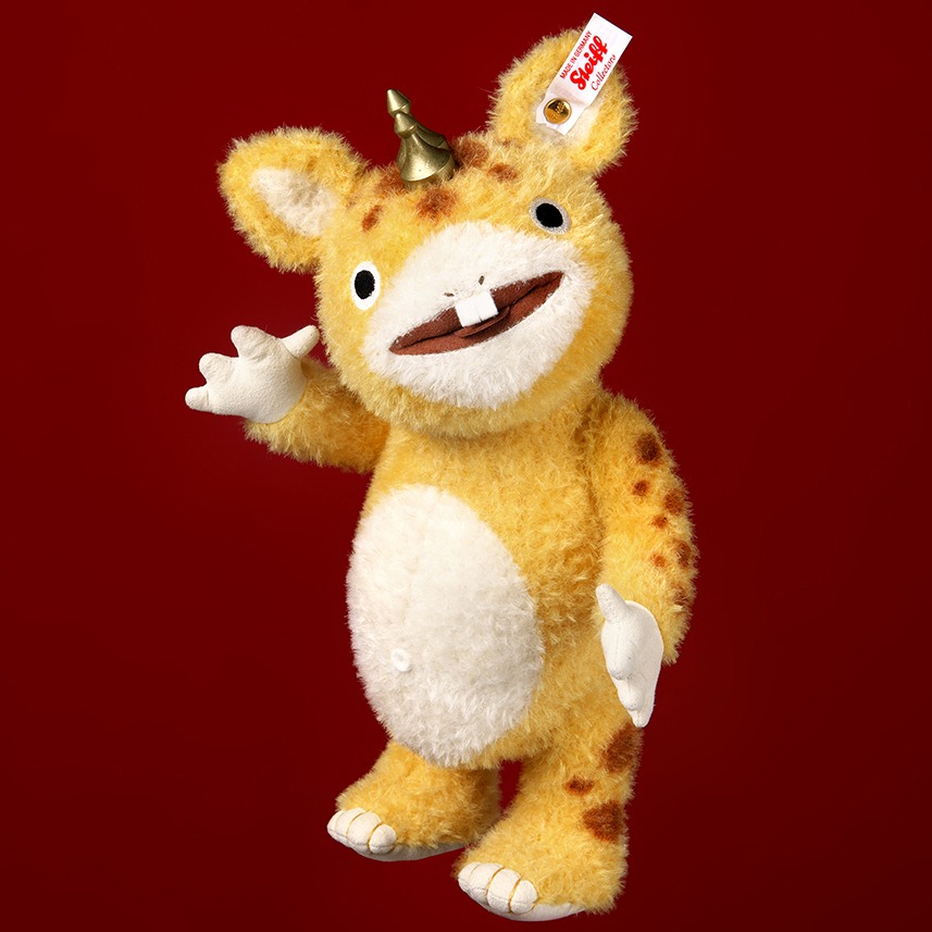 「快獣ブースカ」ブースカのぬいぐるみ。