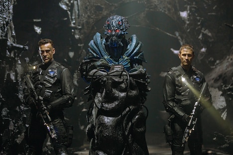 「スカイライン -逆襲-」