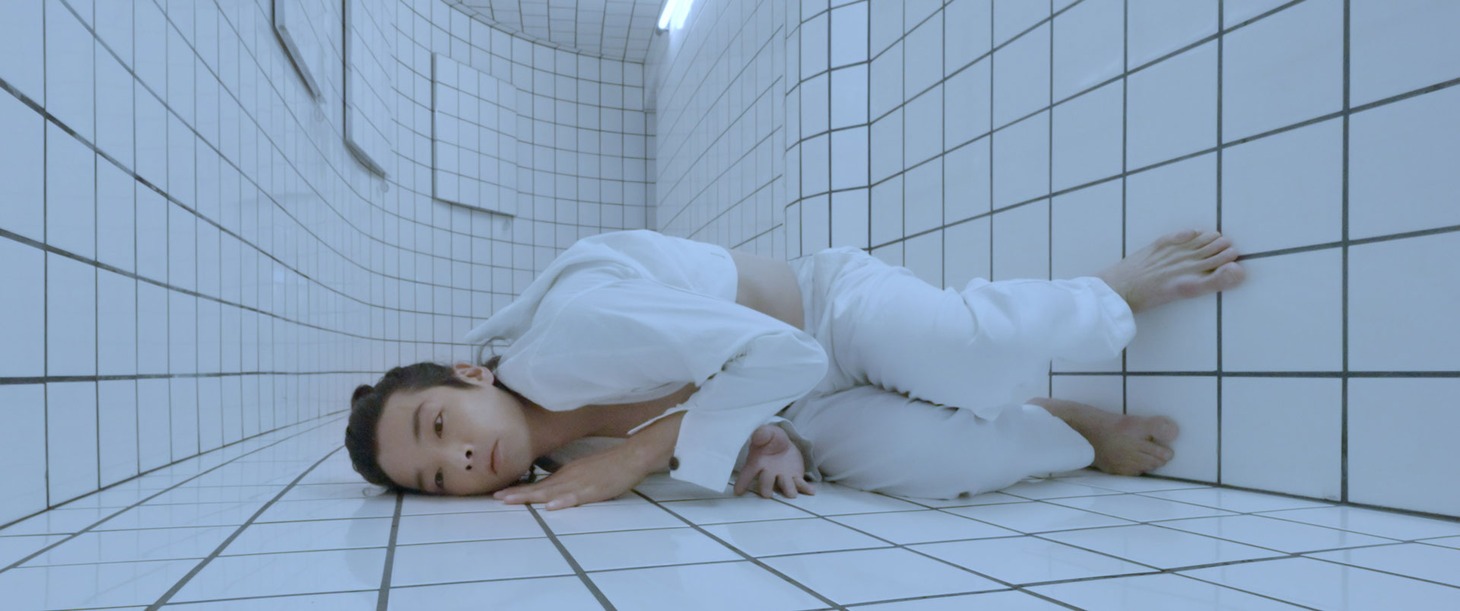 「TWO - in transit Hara Museum」