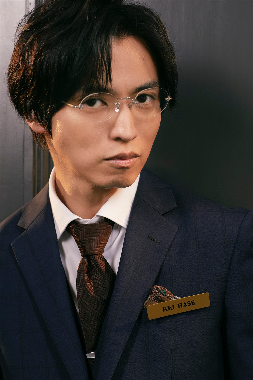 桐山漣演じる長谷慧。