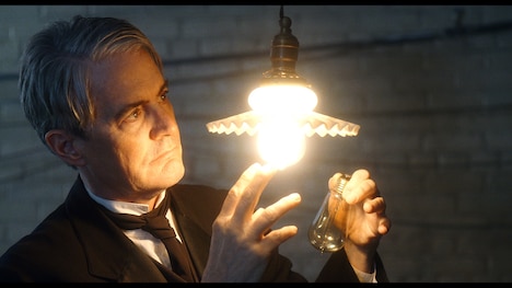 「テスラ エジソンが恐れた天才」