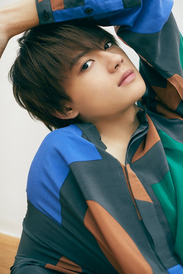 「佐野勇斗カレンダー 2021.4-2022.3」通常版の表紙。