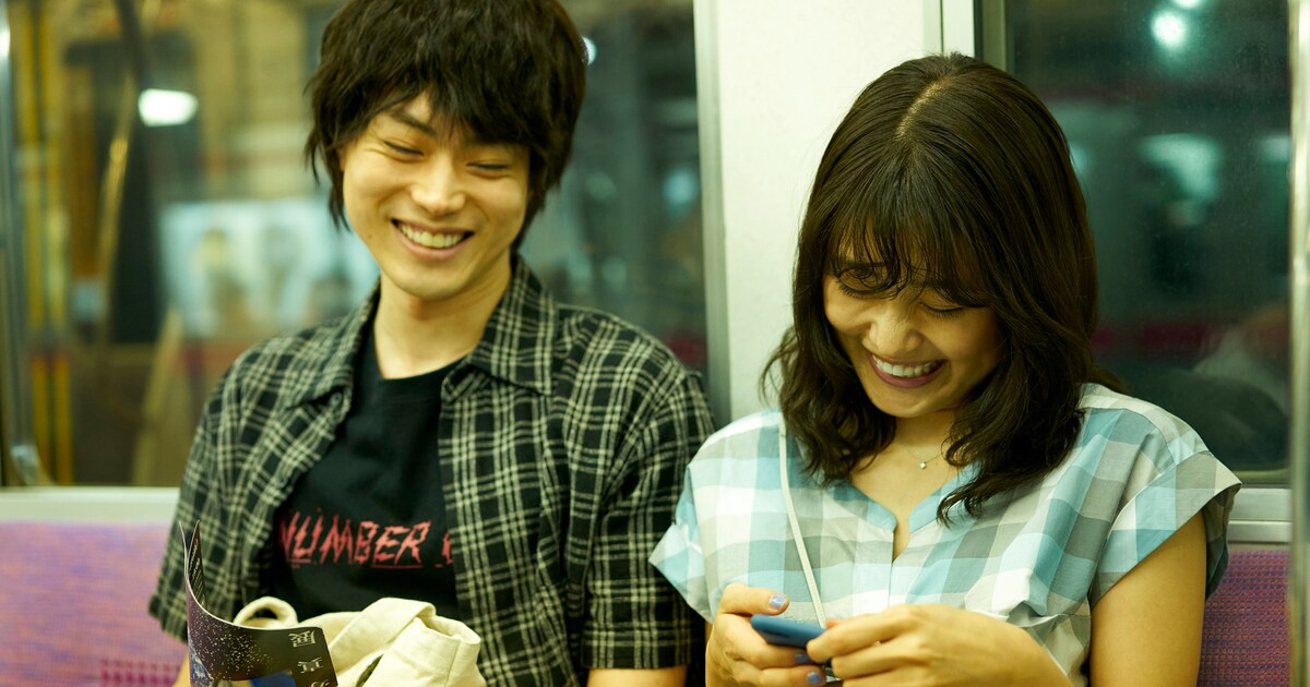 菅田将暉と有村架純が惹かれ合う、「花束みたいな恋をした」新カット 