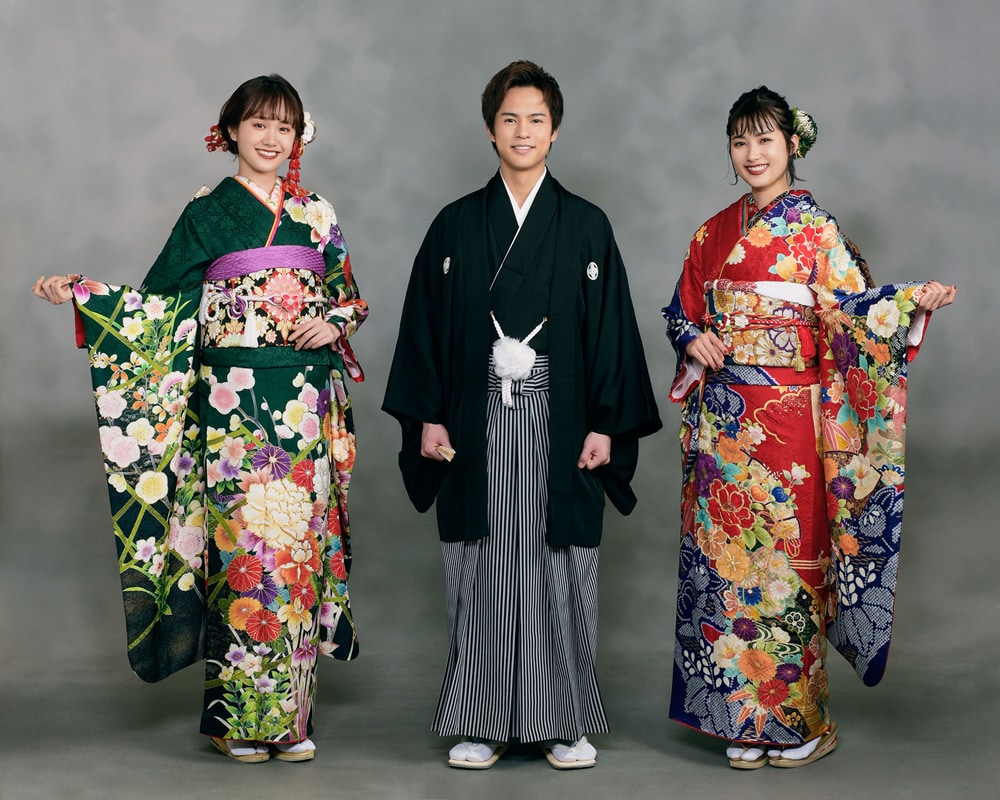 新成人の井頭愛海、尾碕真花、奥野壮が大人への第一歩を踏み出す