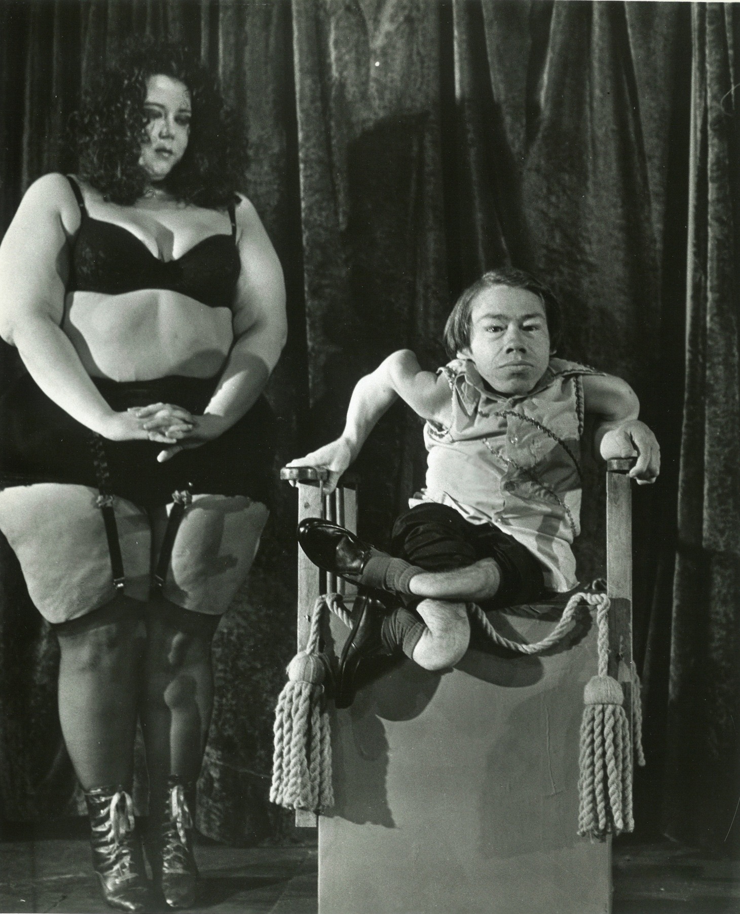 「悪魔の植物人間」 (c)1973 CYCLONE PRODUCTIONS, INC./VIDCREST. (c) 2005 SUBVERSIVE CINEMA, INC. ALL RIGHTS RESERVED.