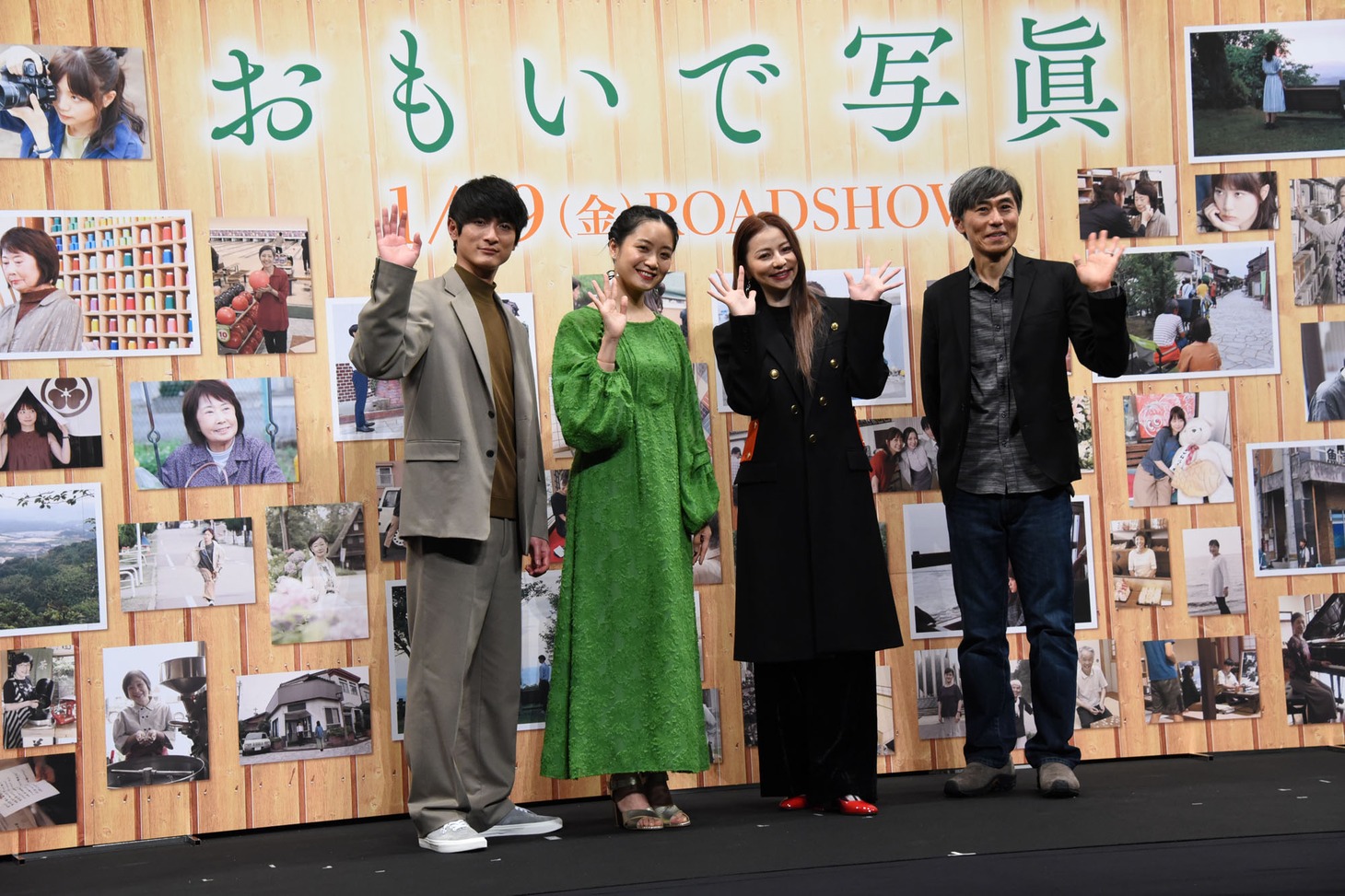 「おもいで写眞」完成報告会見の様子。左から高良健吾、深川麻衣、香里奈、熊澤尚人。