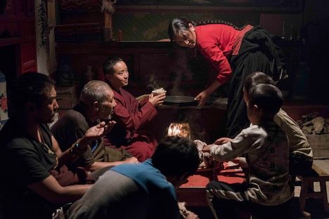 「羊飼いと風船」