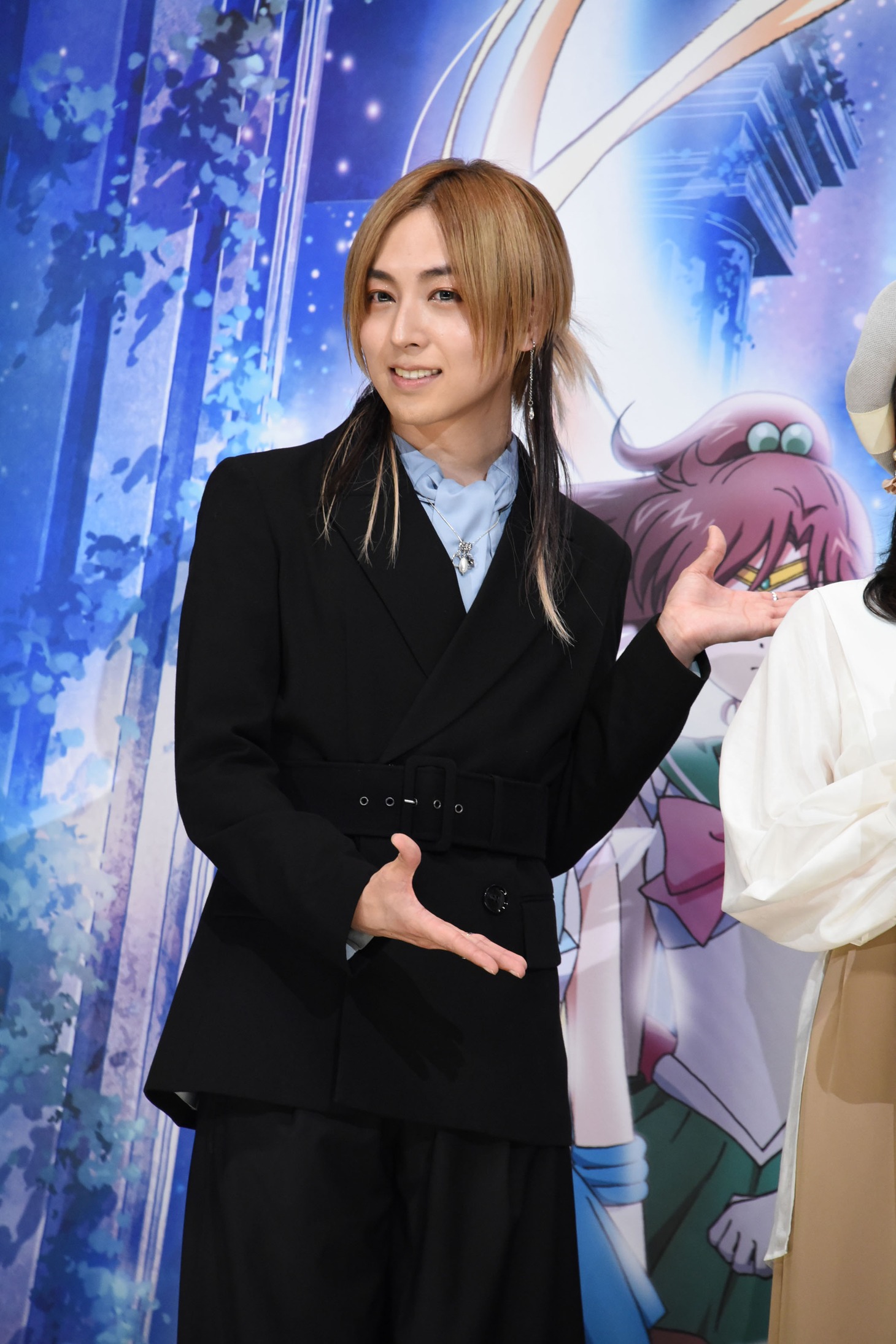 蒼井翔太