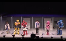 「機界戦隊ゼンカイジャー」制作発表会見の様子。