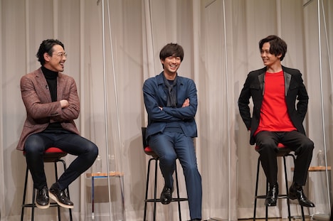 左から吉田宗洋、竹財輝之助、猪塚健太。