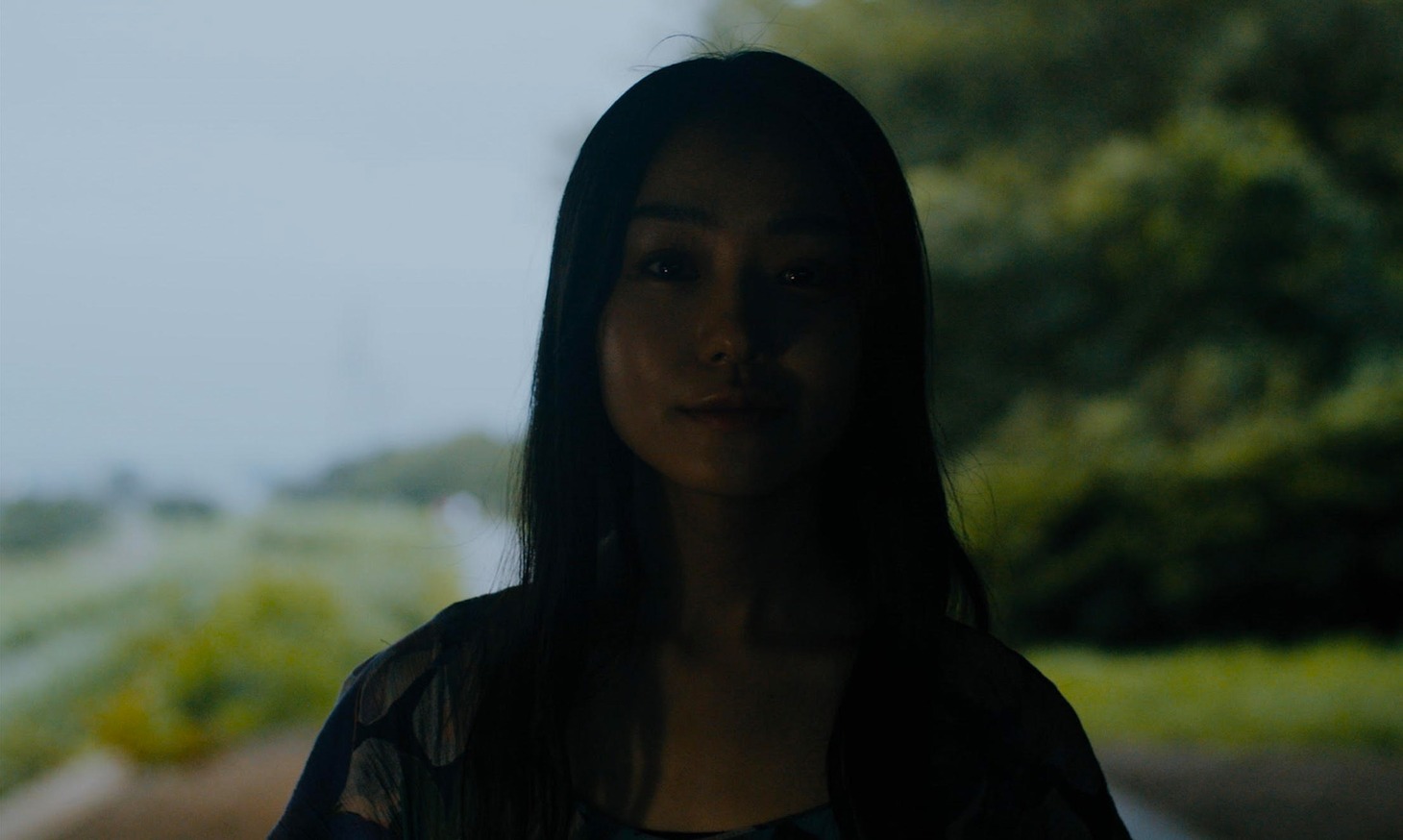 「彼女来来」