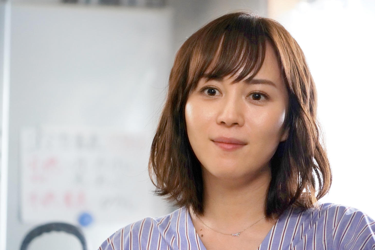 比嘉愛未演じる有馬敦子。