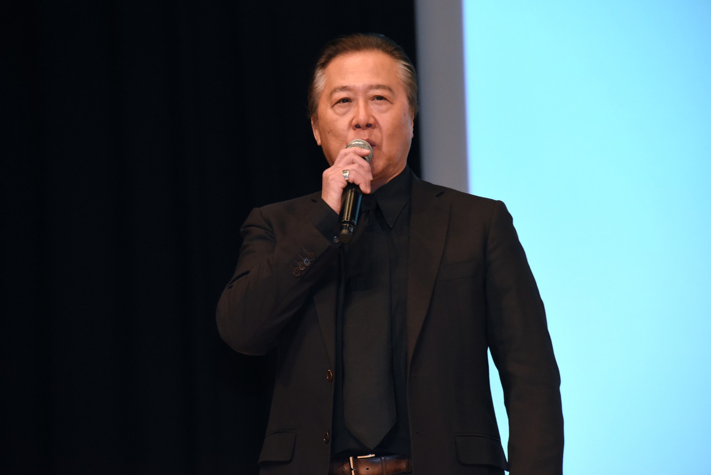 石橋凌