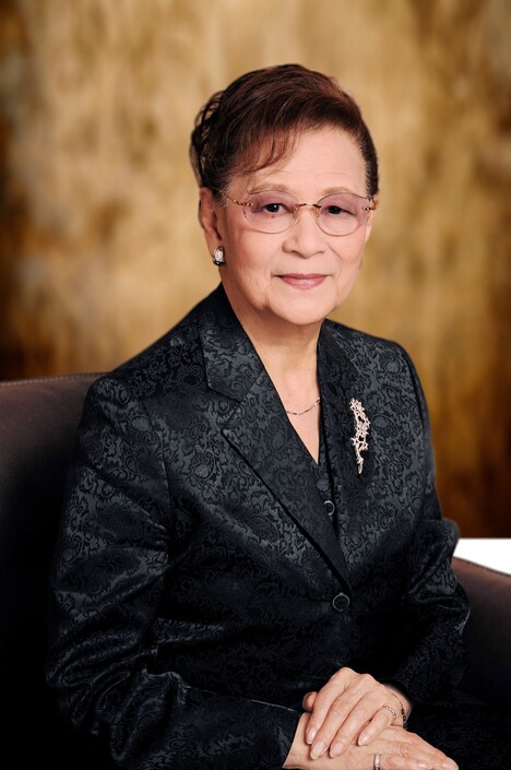 功労賞を受賞した石原まき子。