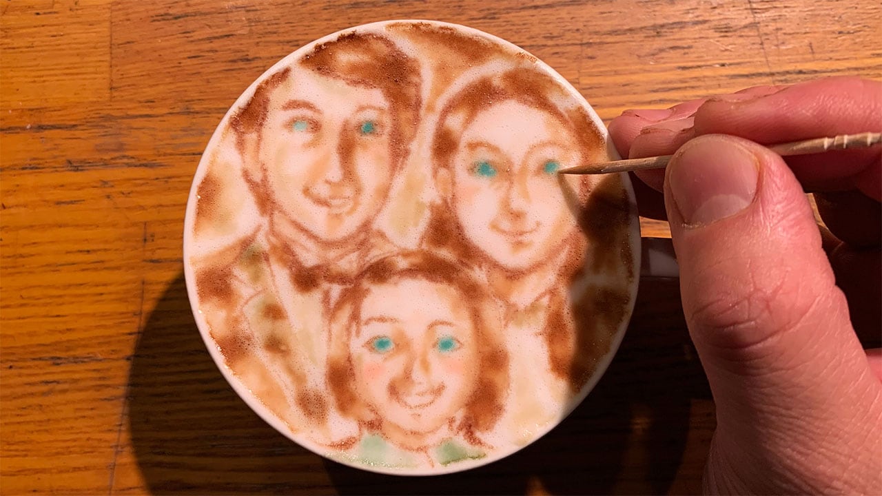 「哀愁しんでれら」ラテや弁当、墨絵、コラージュなど7人のアーティストとコラボ