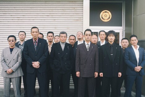 「ヤクザと家族 The Family」新場面写真