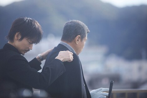 「ヤクザと家族 The Family」新場面写真