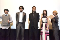 「ある用務員」先行上映舞台挨拶の様子。