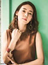 家福音を演じる霧島れいか。