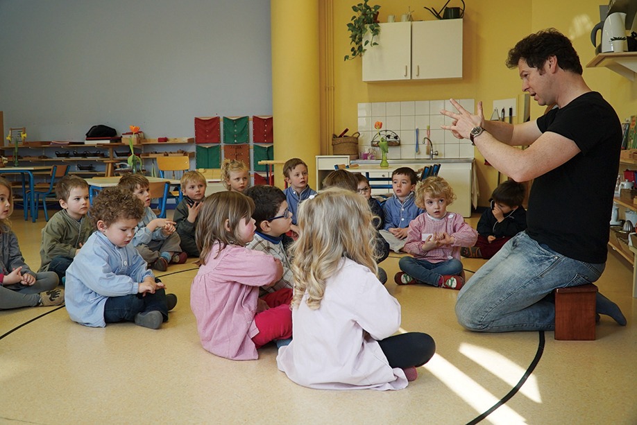 「モンテッソーリ 子どもの家」