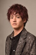 赤楚衛二演じるユウト。