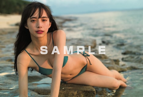 楽天ブックス購入者特典のポストカード。