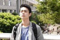 「糸」より、菅田将暉。(c) 2020 映画『糸』製作委員会