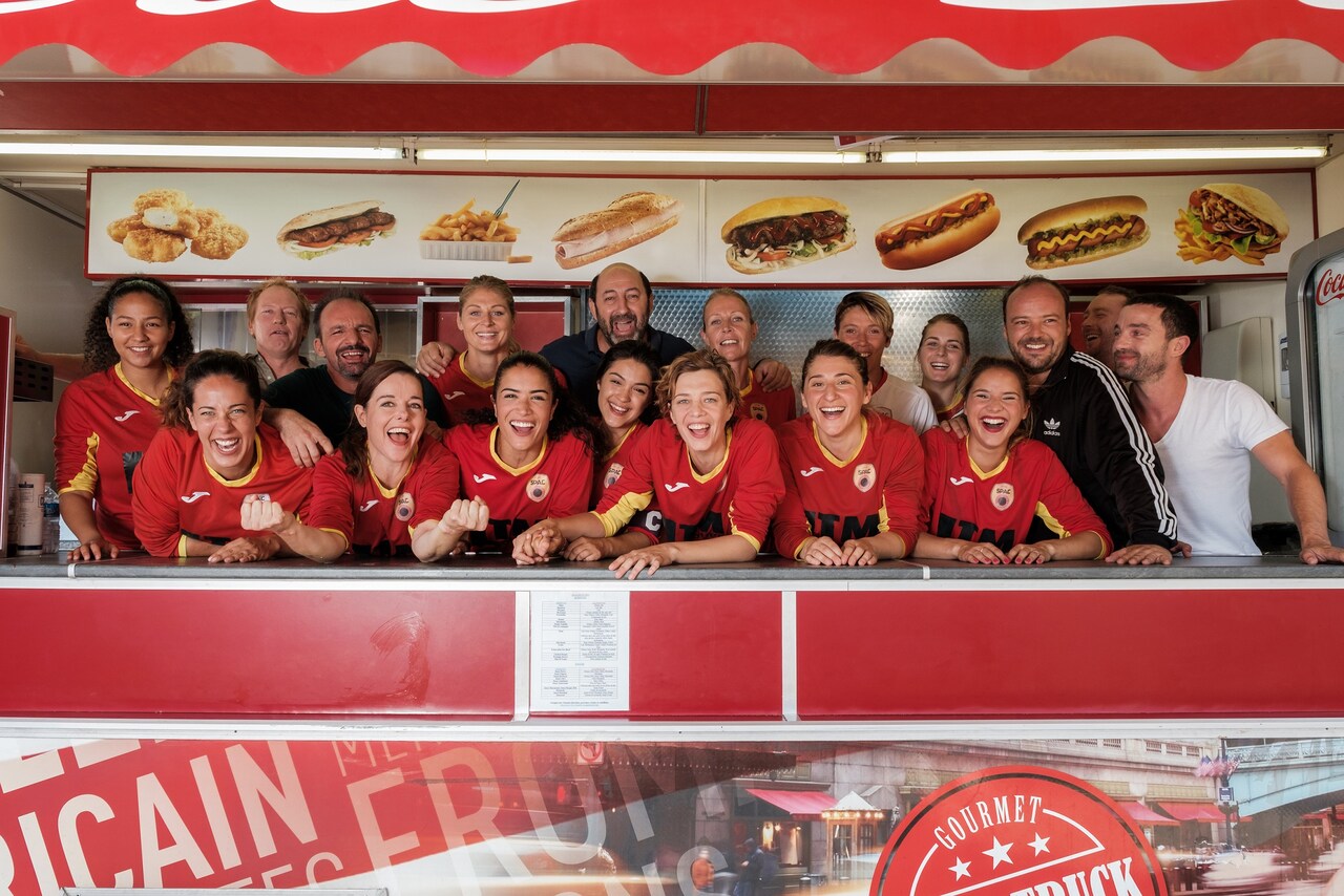 主婦たちがサッカーに挑戦するコメディ「クイーンズ・オブ・フィールド」3月公開