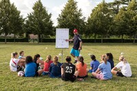 「クイーンズ・オブ・フィールド」