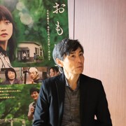 深川麻衣の魅力は“芯の強さ”、「おもいで写眞」監督がWeb番組で語る