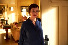 「ファーザー」新場面写真より、オリヴィア・コールマン演じるアン。