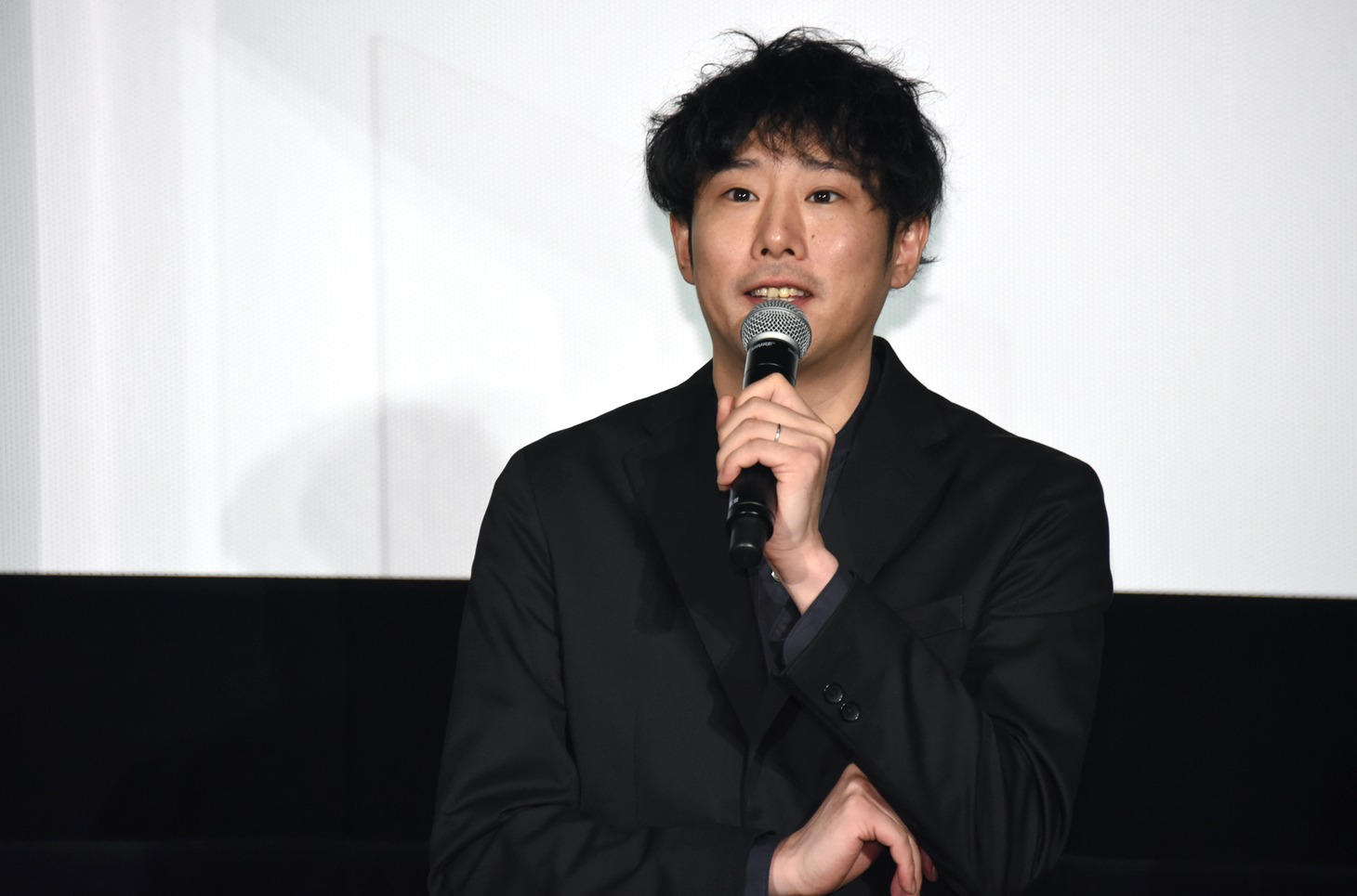 藤井道人