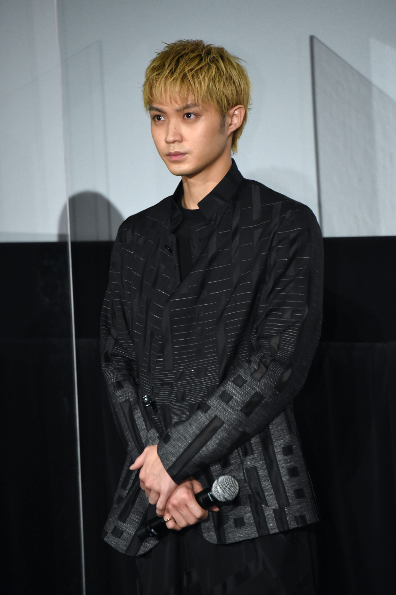 磯村勇斗