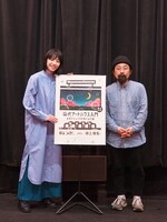 左から夏帆、山下敦弘。