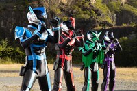 「スーパー戦闘 純烈ジャー」