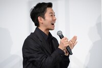藤本美貴が登場し喜ぶ仲野太賀。