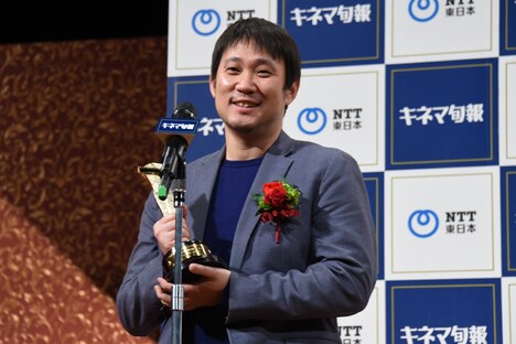 「2020年 第94回キネマ旬報ベスト・テン」の表彰式に出席した濱口竜介。