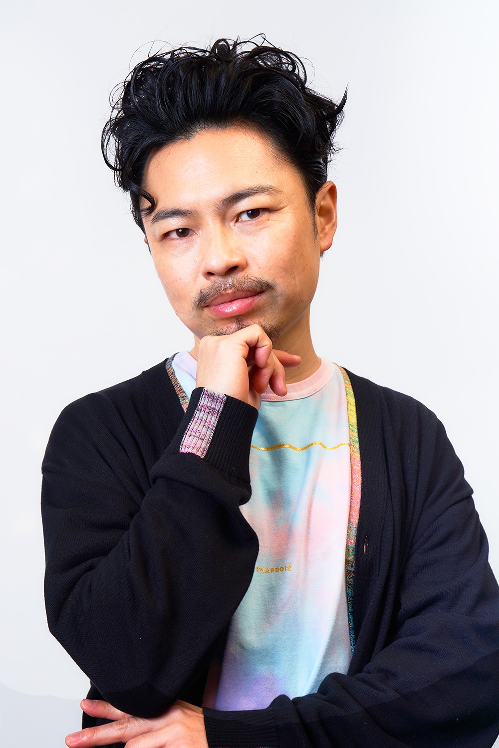 浜野謙太演じるマコト。