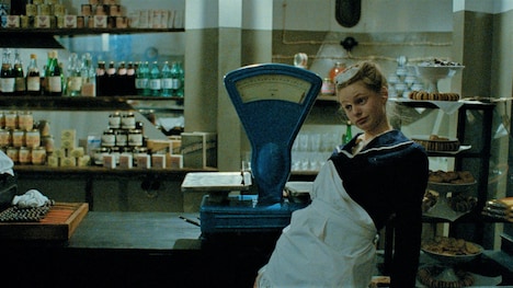 「DAU. ナターシャ」新場面写真