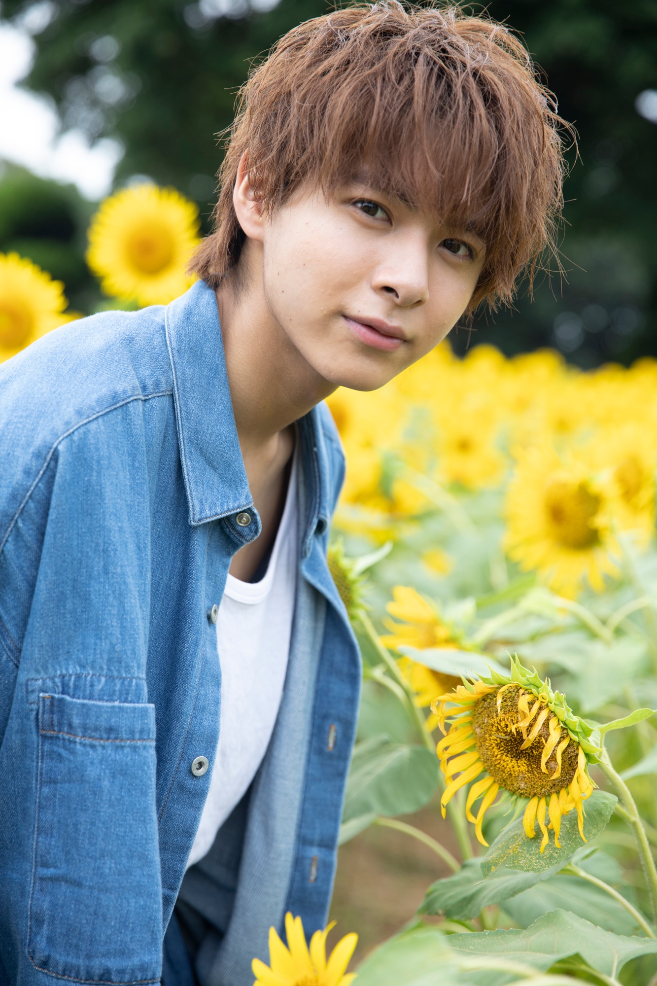 「小宮璃央ファースト写真集 未来」より。（撮影 / booro） (c)主婦と生活社