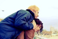 「はるヲうるひと」