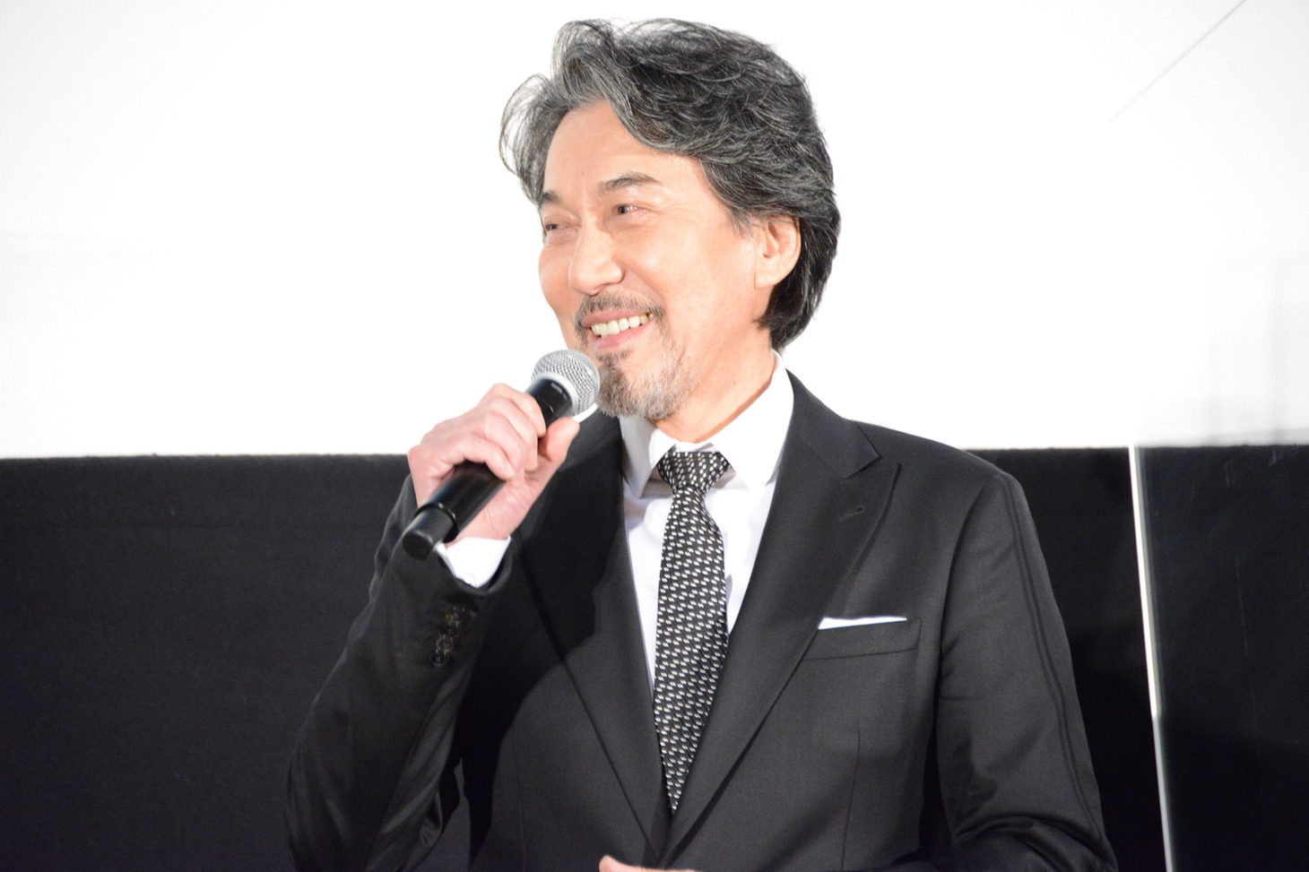 役所広司