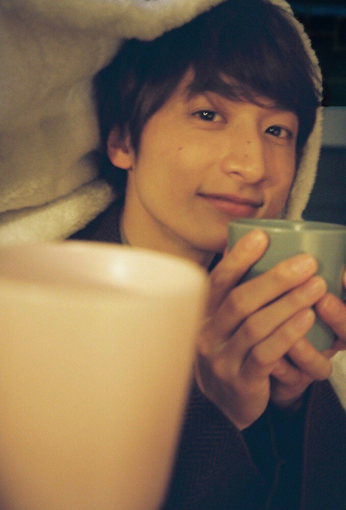 「小関裕太2021-2022カレンダー FOUR SEASONS」より。