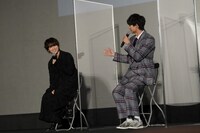 左からゆうたろう、井阪郁巳。