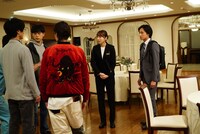 「くれなずめ」