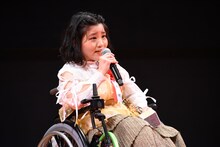 第75回毎日映画コンクール表彰式に出席した佳山明。