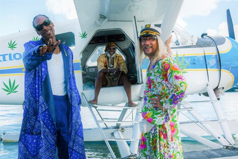 「ビーチ・バム まじめに不真面目」