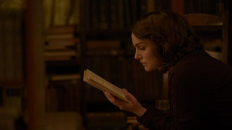 「愛と闇の物語」